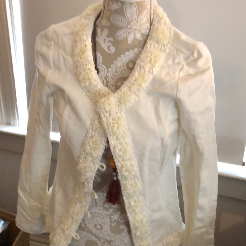 Nick & Mo ivory jacket with floral edges NWT